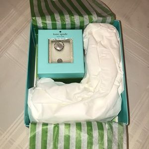 Kate Spade Scallop Trim Tracker